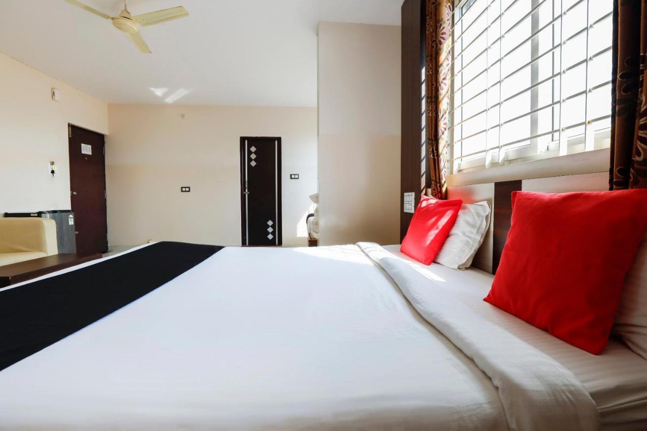Capital O 70534 Habitat Suites And Rooms バンガロール エクステリア 写真